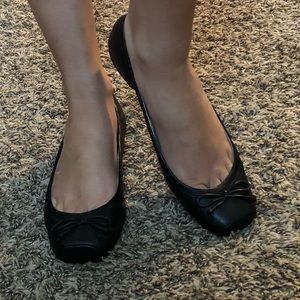Jessica Simpson black bow flats